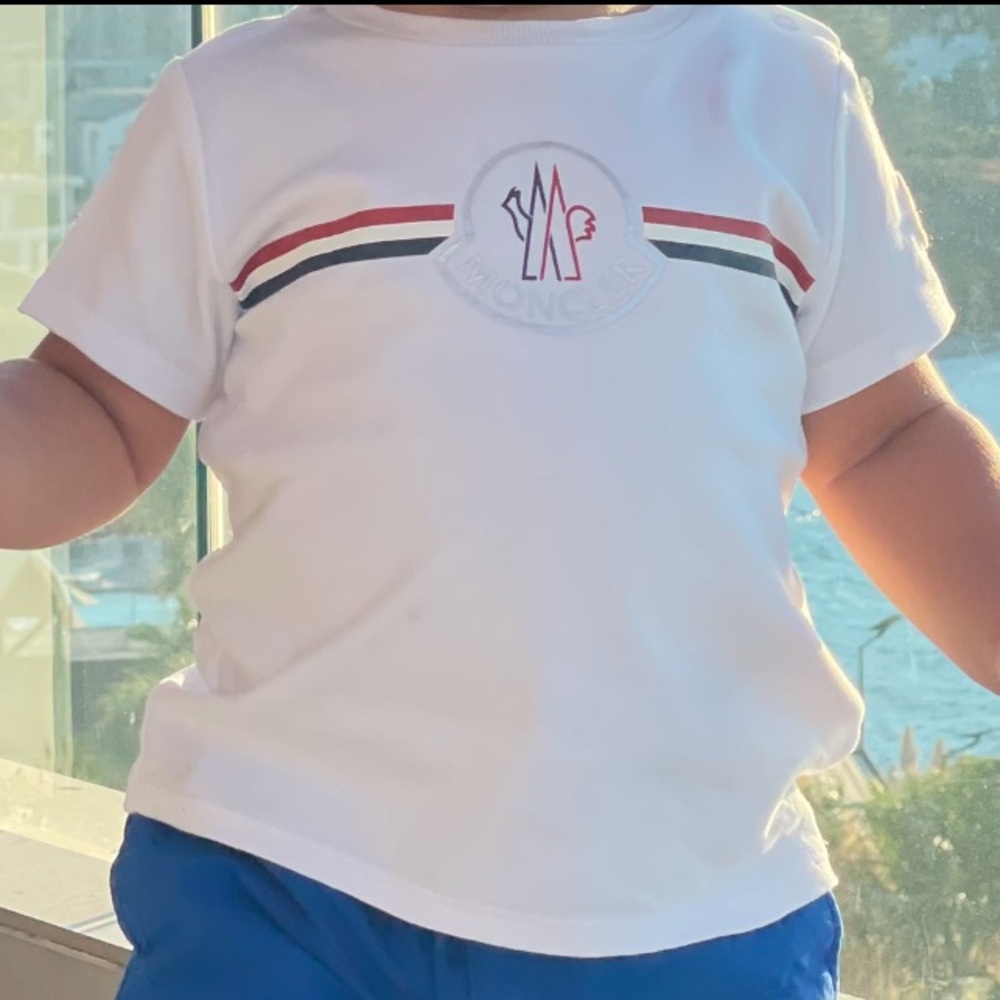 Moncler tshirt